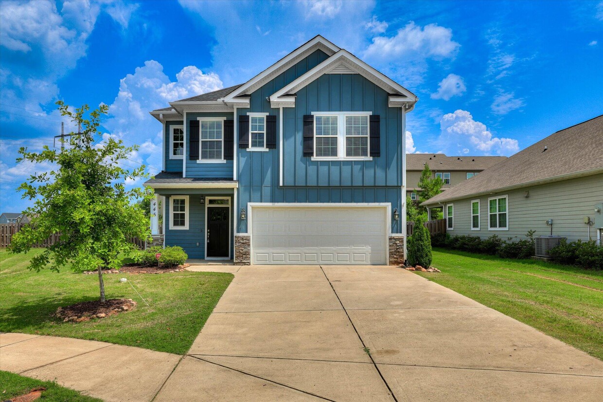 Primary Photo - 445 Longmeadow Dr