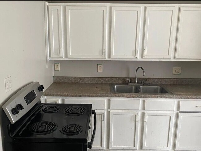 Foto del edificio - 3 bed 1.5 bath House