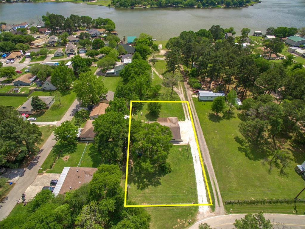 Primary Photo - 13153 Lake Conroe Bay Rd