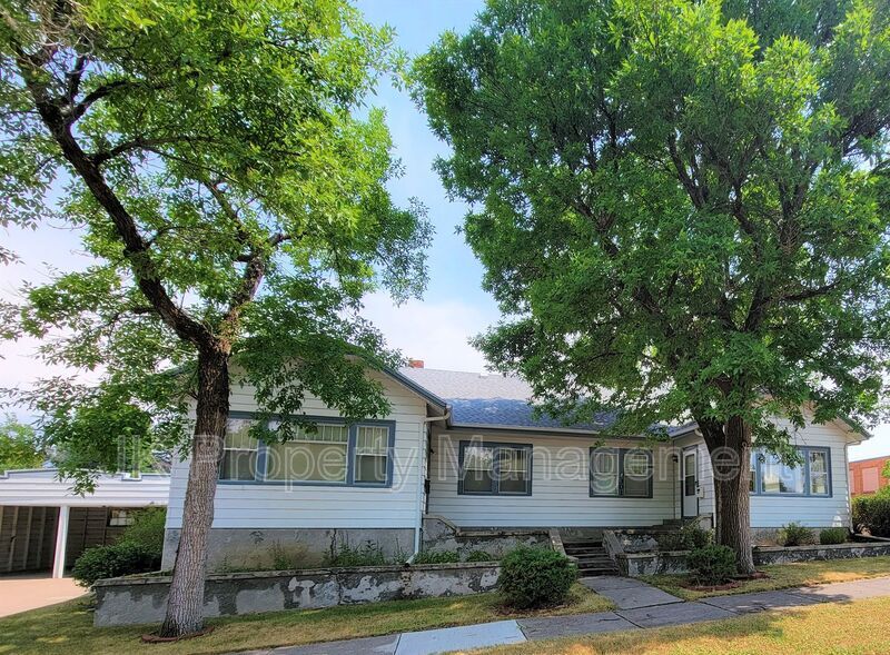 Primary Photo - 305 25th St N