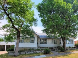 Building Photo - 305 25th St N