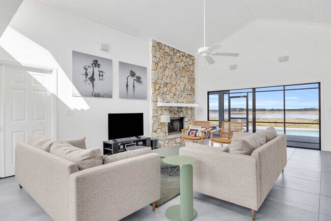 Foto del edificio - 13330 Skiing Paradise Blvd