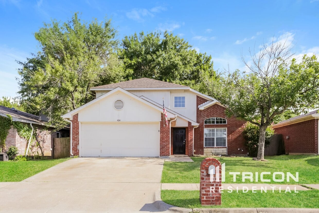 Primary Photo - 404 Moss Hill Drive Arlington TX