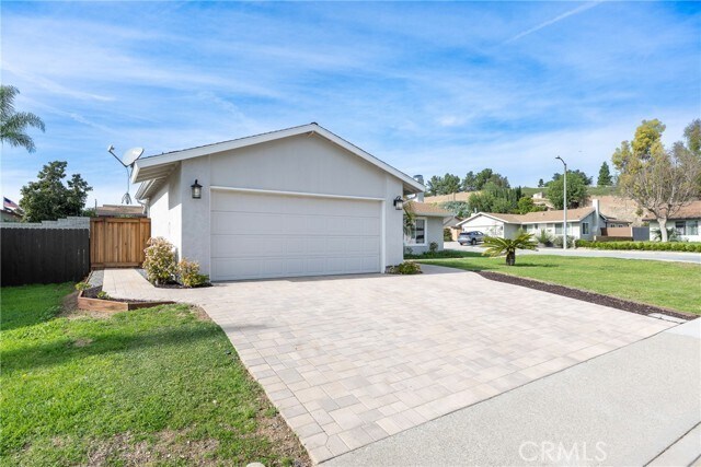 Foto del edificio - 4305 Vía De Los Robles