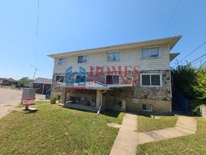 Building Photo - 1019 S Lincoln Park Dr