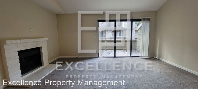 Building Photo - 2 br, 2 bath House - 5692 Makati Circle F