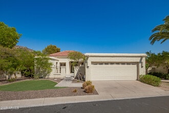 Building Photo - 3800 E Lincoln Dr