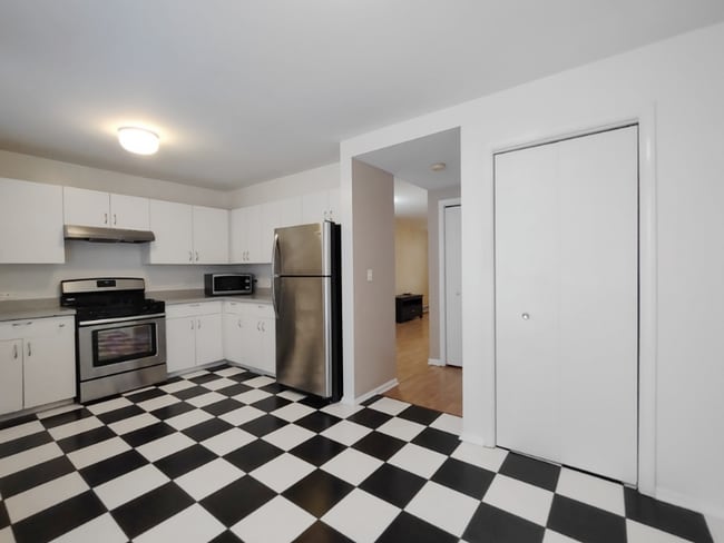 Photo - 7241 Franklin St Townhome