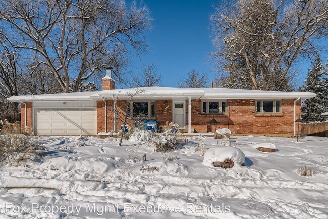 Foto del edificio - 5 br, 2.5 bath House - 4835 Ricara Dr