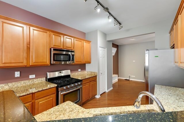 Building Photo - 350 Buckingham Ct