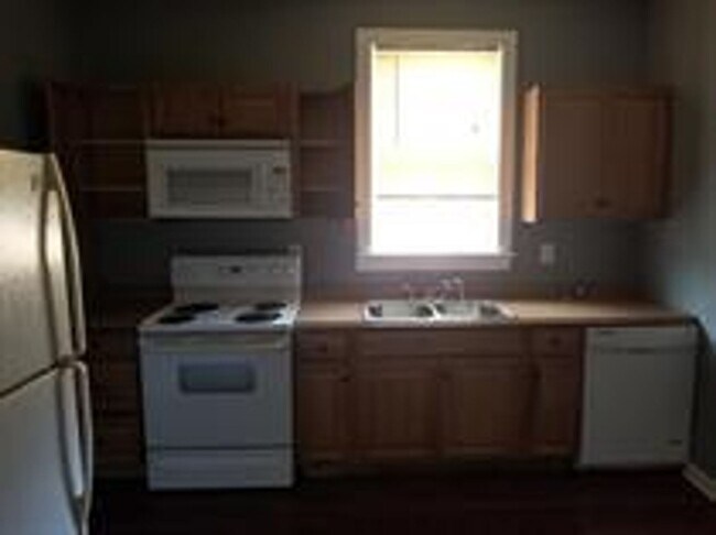 Foto del edificio - 1106 E 33rd St