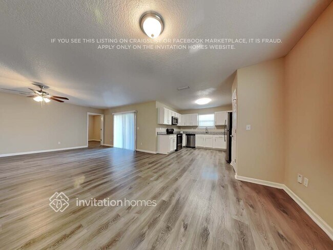 Foto del edificio - 78125 Saddle Rock Rd