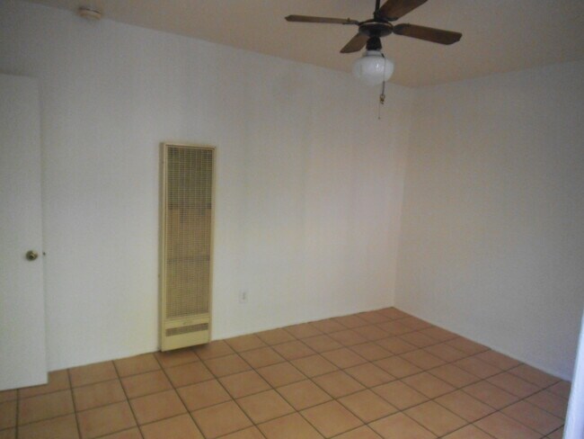 Foto del edificio - 1409 S Mill Ave