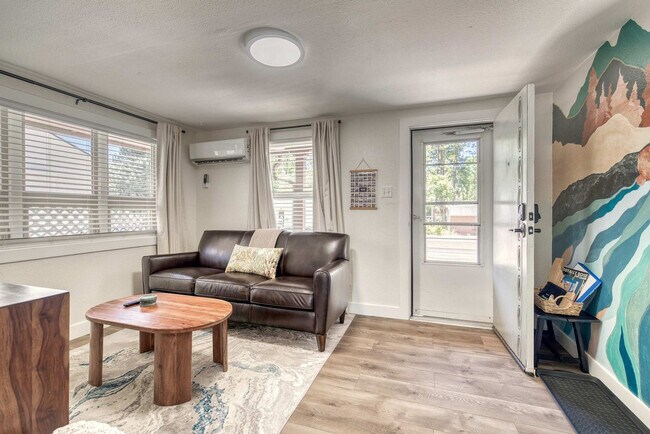 Foto del edificio - 2818 Rose Hill St