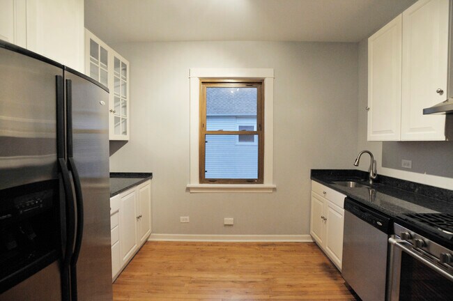 Foto del edificio - 5714 W Dakin St