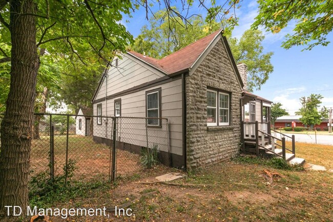 Building Photo - 2 br, 1 bath House - 900  W Sunshine Street