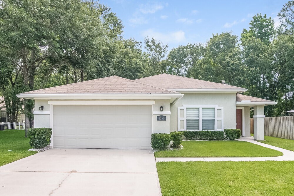 Foto principal - 1071 Collinswood Dr W