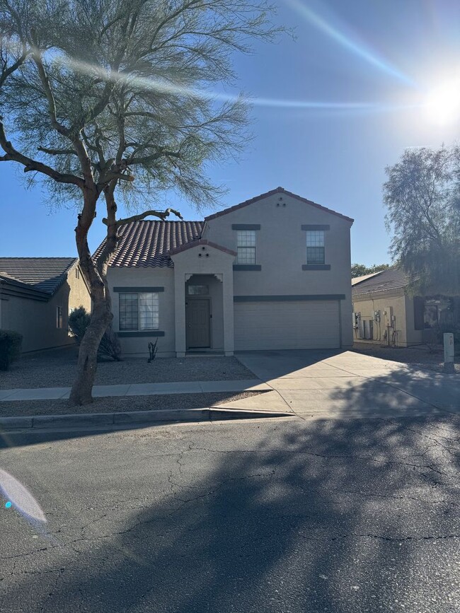 Building Photo - 3417 W Hidalgo Ave