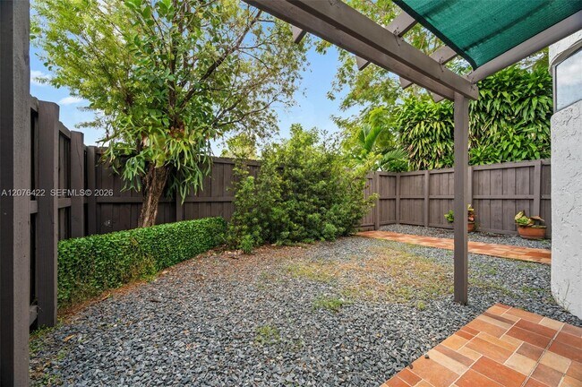 Foto del edificio - 7140 SW 111th Ct