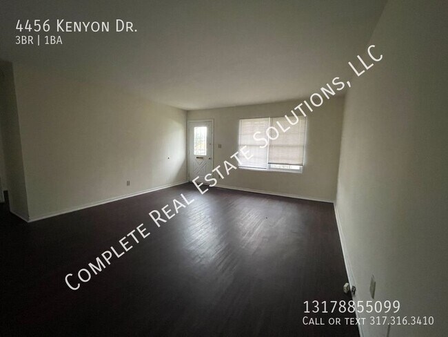 Building Photo - Now Showing this 3 bedroom, 1 bathroom hom...