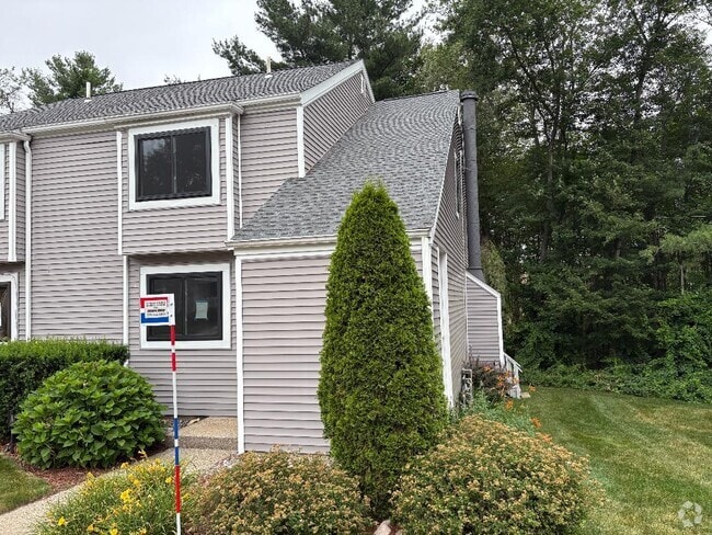 Building Photo - 1C Black Oak Dr