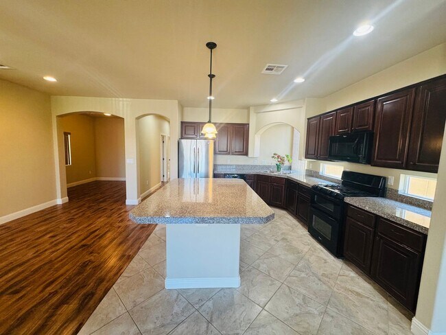 Foto del edificio - 4-bedroom house for rent in Highlands Ranch!