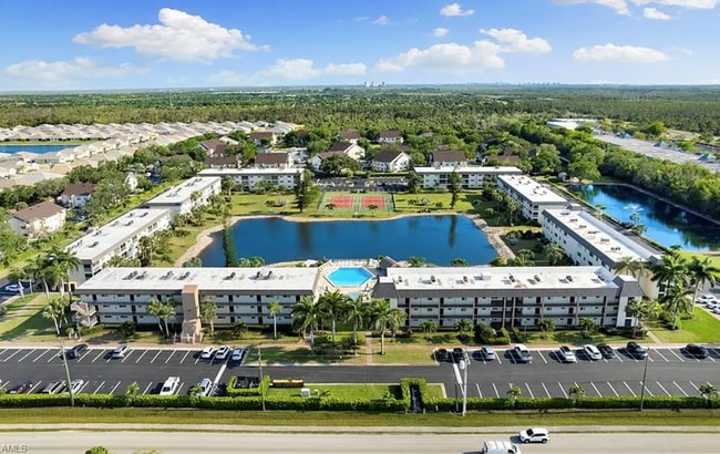 Building Photo - 1024 Manatee Rd