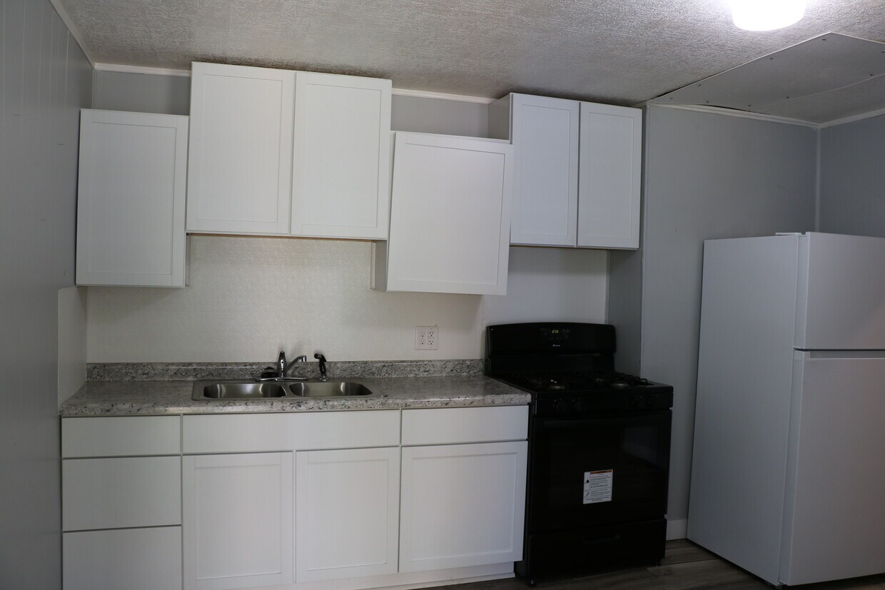 Foto principal - 915 W Powers St
