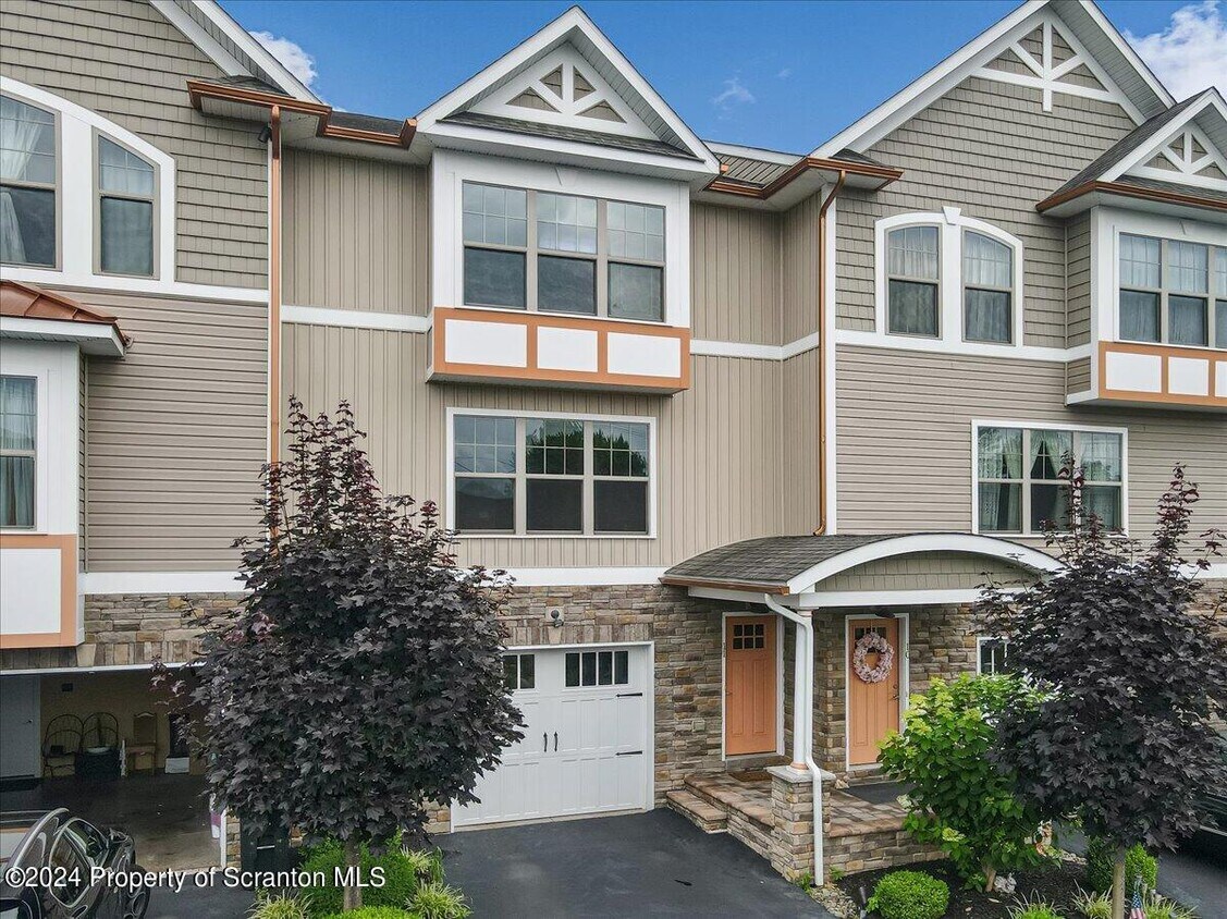 Foto principal - 11 Maple Leaf Dr