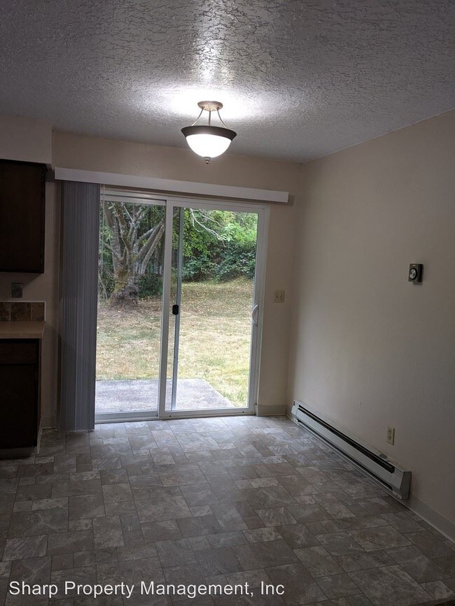 Building Photo - 101 Studebaker Pl