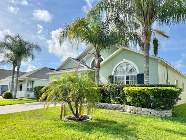 Building Photo - Sanford - 4 Bedroom, 2 Bathroom - $2,445.00