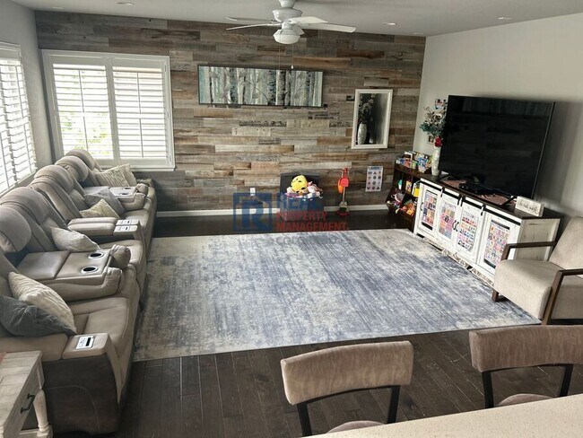 Foto del edificio - 18169 W 84th Pl