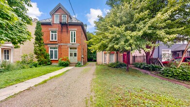 Building Photo - 598 Princess Ave