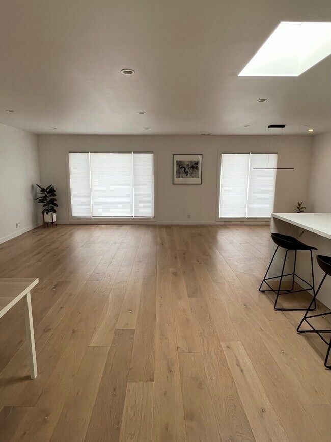 Foto del edificio - 1811 20th Ave