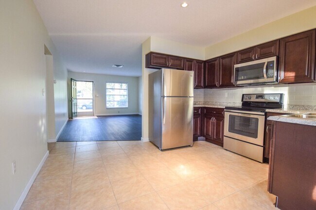 Building Photo - 3068 Jennings Dr