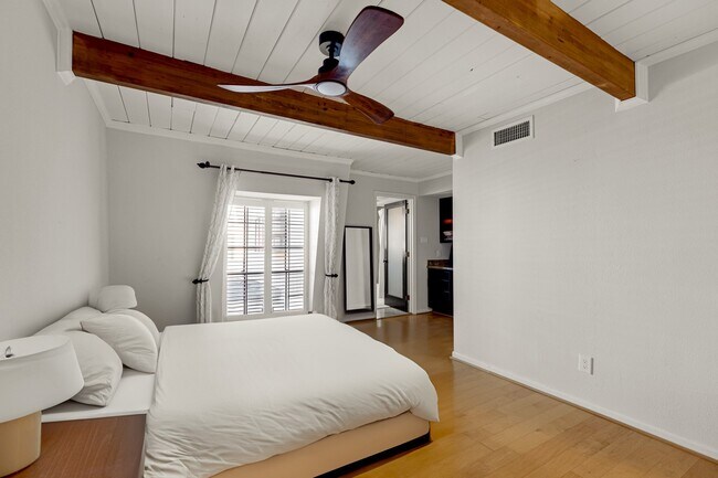 Foto del edificio - 5304 Brownway St