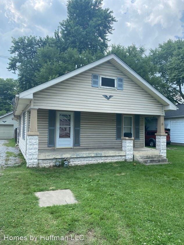 Primary Photo - 3 br, 1 bath House - 11 S Tekoppel Avenue
