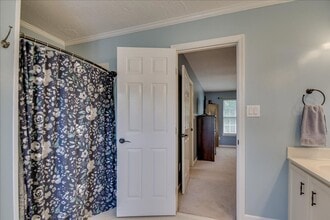 Building Photo - 1156 Parkside Trail