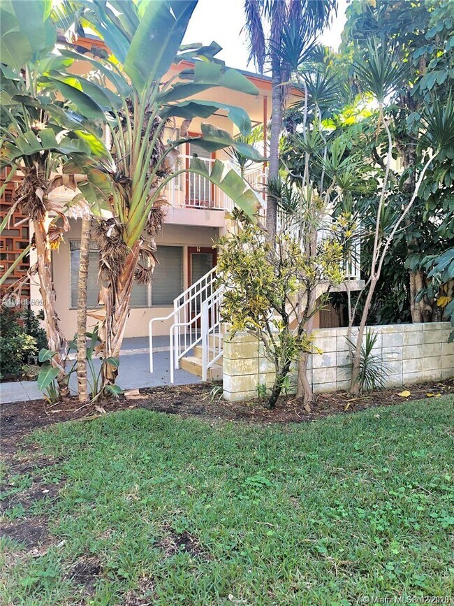 Foto del edificio - 2220 Calais Dr