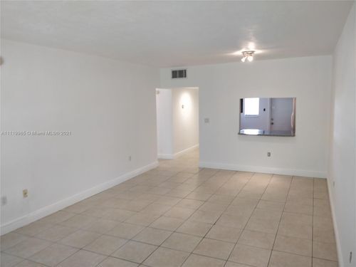 Foto del edificio - 18700 NE 3rd Ct