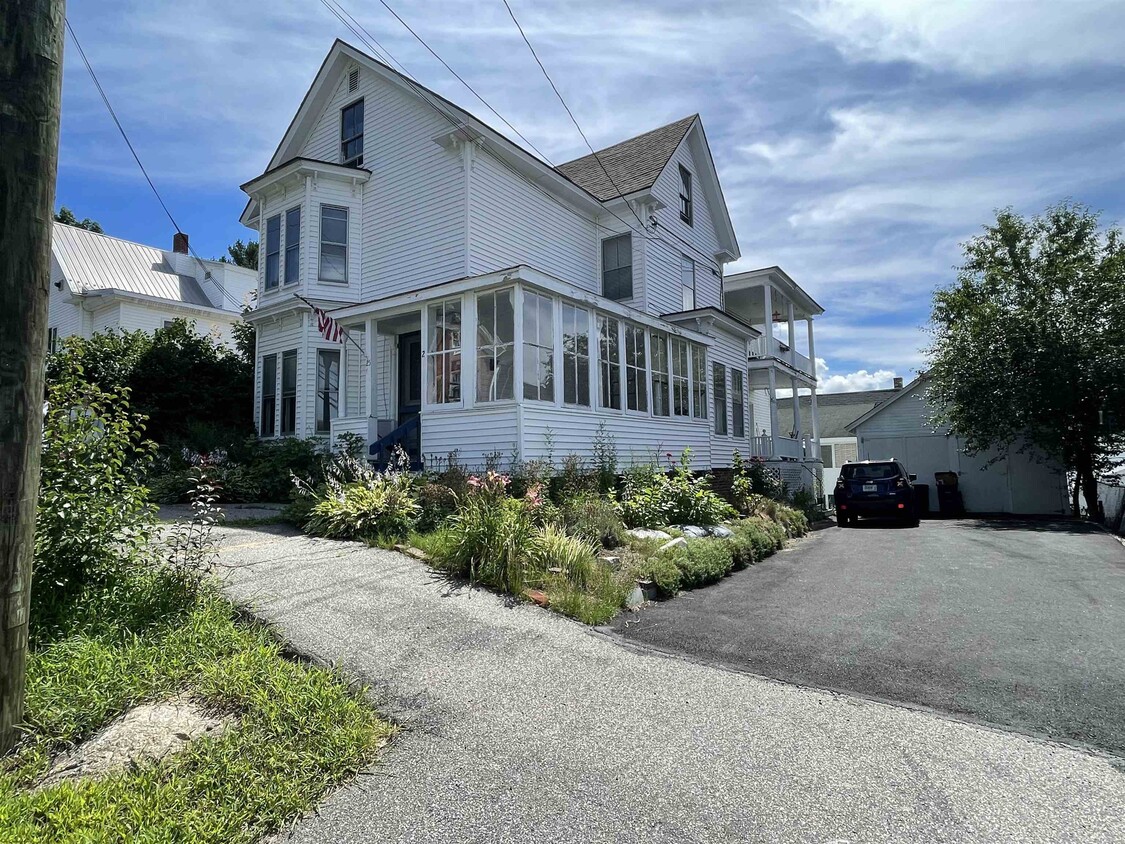 25 Lyford St, Laconia, NH 03246 Townhome Rentals in Laconia NH