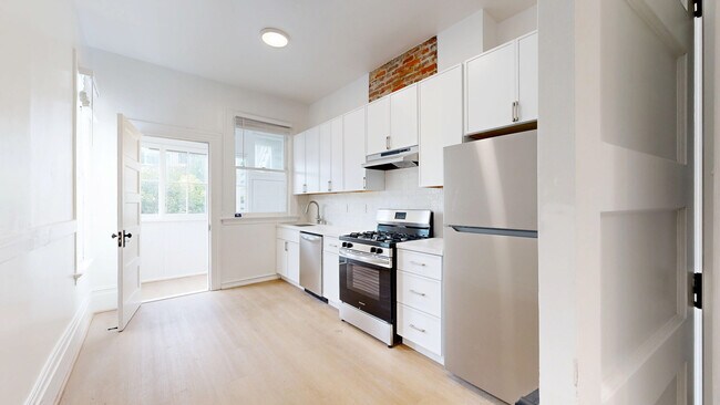 Foto del edificio - 676 Greenwich St