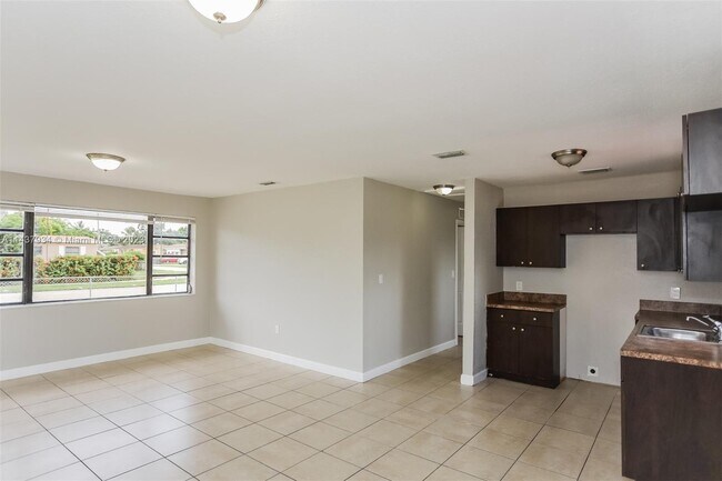 Foto del edificio - 2300 NW 179th Terrace