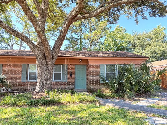 Building Photo - 639-B Windermere Blvd.
