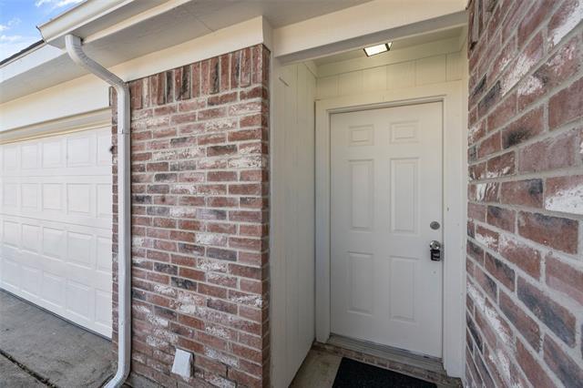 Foto del edificio - 6400 Fern Meadow Dr