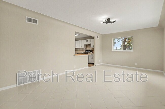 Foto del edificio - 954 Winona Ct