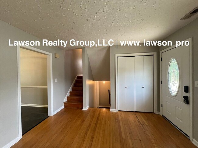 Foto del edificio - Updated Ranch in Glenvar with Garage and Bonus Room