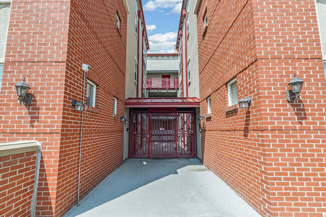Building Photo - 1767 N Pearl St