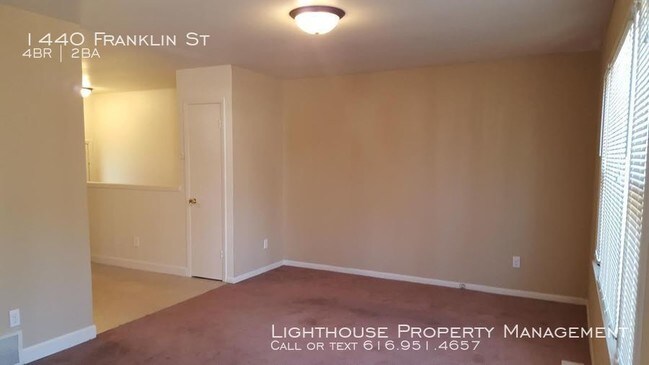 Building Photo - Four Bedroom Home in Muskegon
