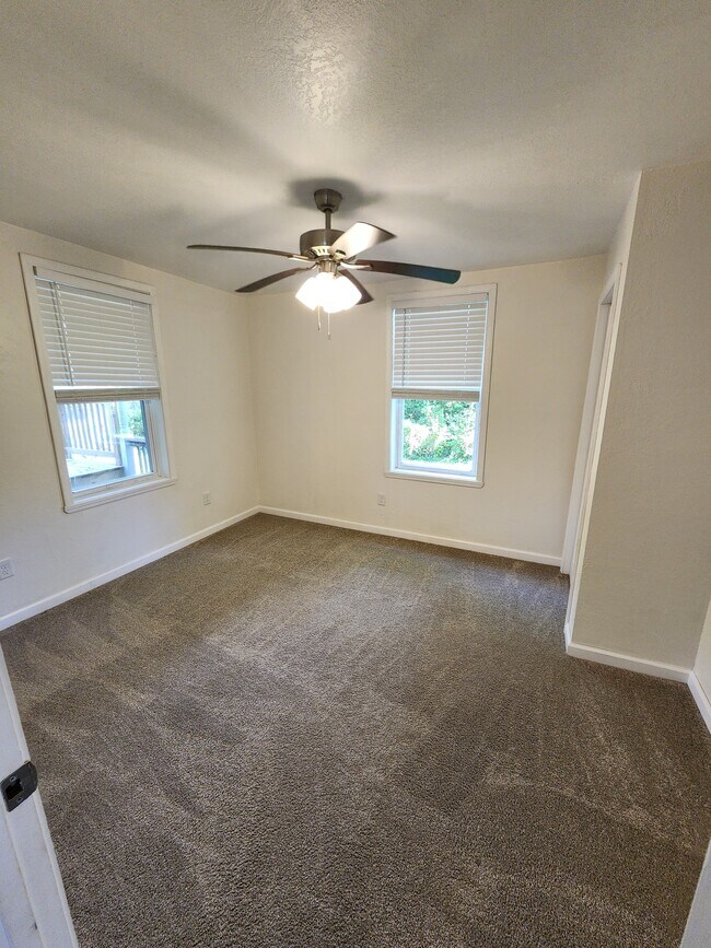 Foto del edificio - 4701 Elm St